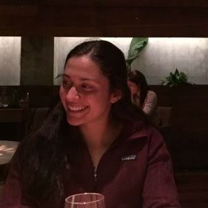 Meet your Posher, Danielle